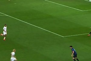 国米众将均无法接受披萨上放波罗！除了。。。😂